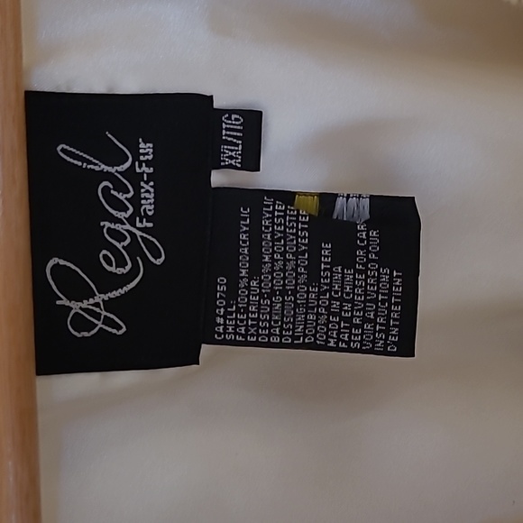 Regal faux fur cream coat, size 2XL - Picture 4 of 5